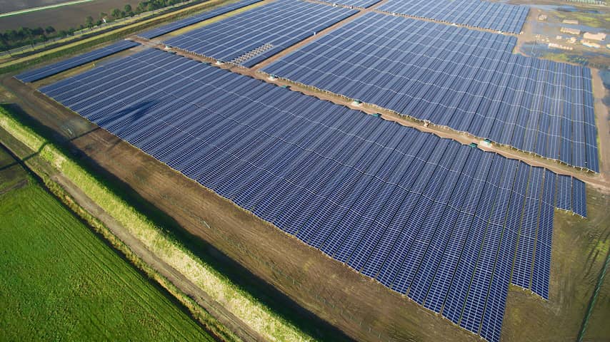zonnepanelen overheid
