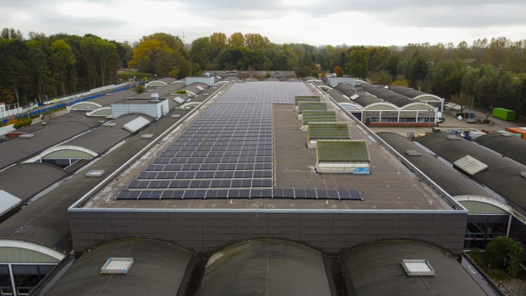 zonnepanelen bedrijfspand